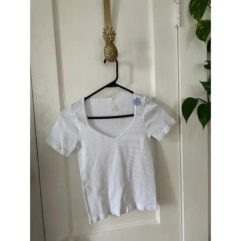 Bloom Seasons Women’s size Small white t shirt